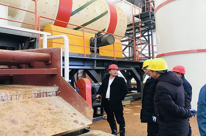 撬裝式土壤淋洗設(shè)備修復(fù)現(xiàn)場(chǎng) 撬裝式土壤淋洗設(shè)備修復(fù)現(xiàn)場(chǎng)